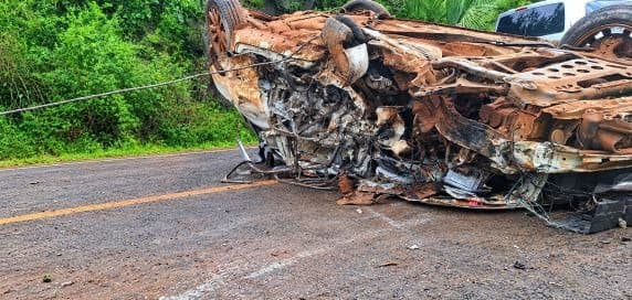 Jovem de 20 anos morre e seis ficam gravemente feridos em colisão na ERS-514, em Ajuricaba