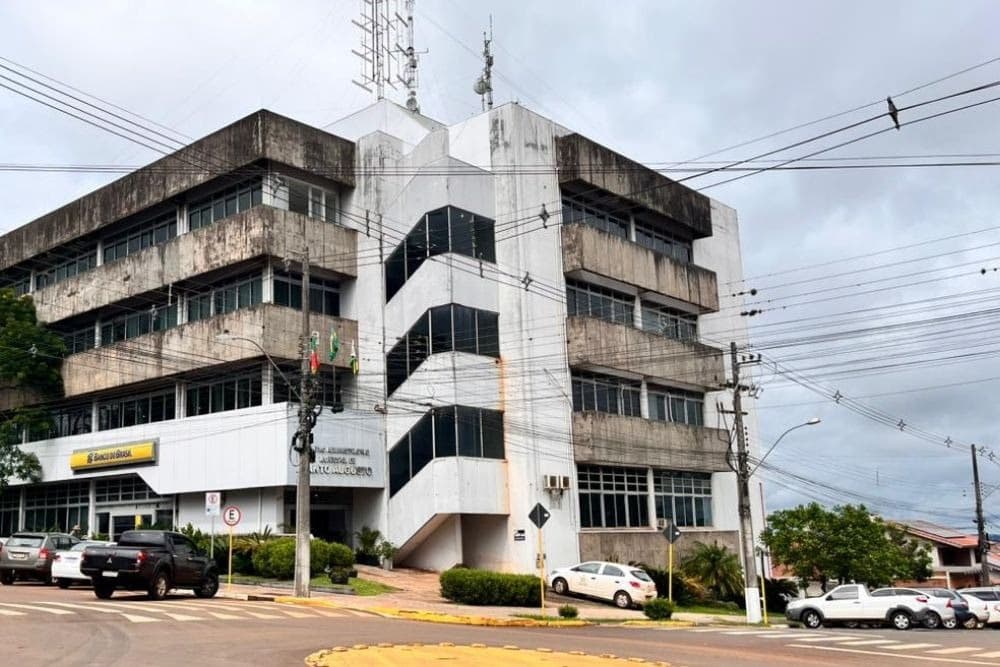 Prefeitura de Santo Augusto abre processo seletivo para Educação e Obras e mantém seleção na área da Saúde