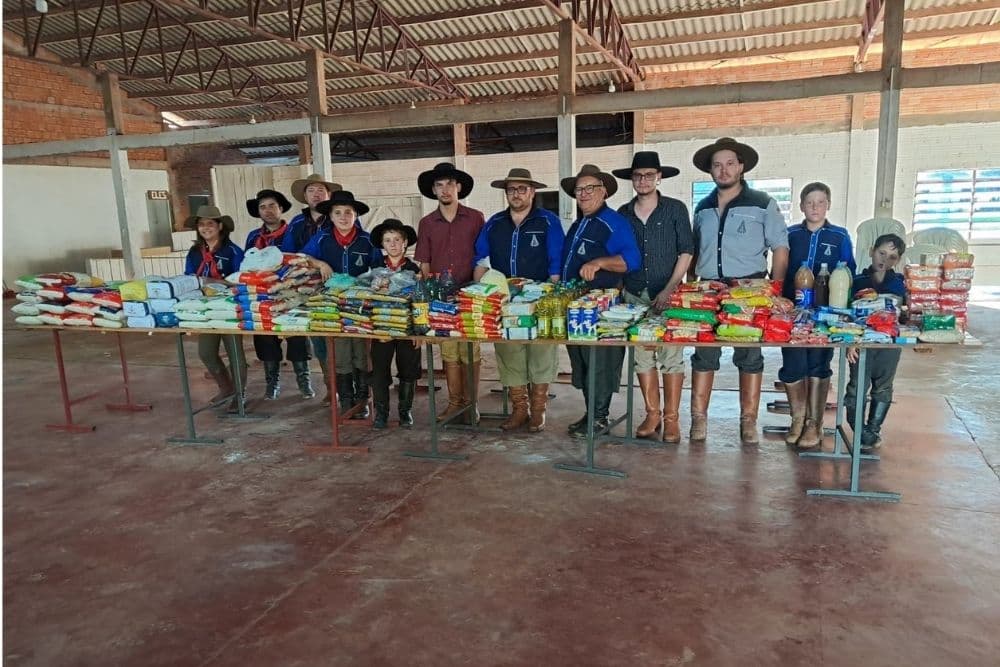 CTG Sentinela da Ramada entrega alimentos arrecadados em ação solidária a hospitais da região