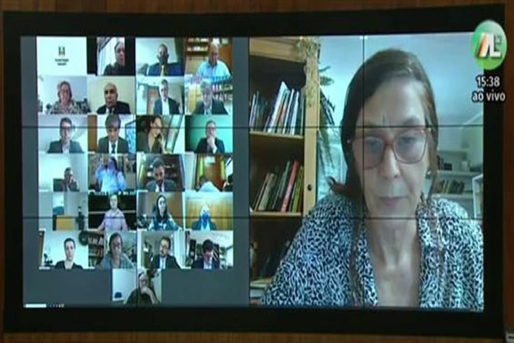 Assembleia aprova lei que obriga condomínios a denunciarem violência doméstica no RS