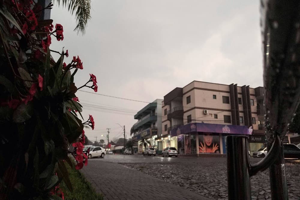 Primavera vai começar com grande frente fria no Brasil