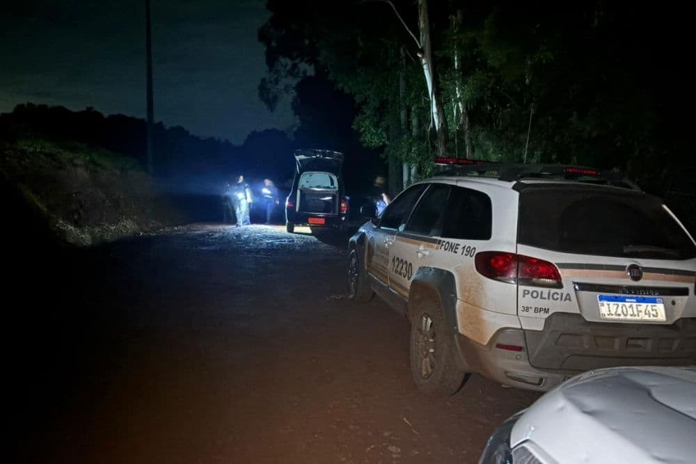 Corpo de jovem é encontrado parcialmente enterrado em Sarandi