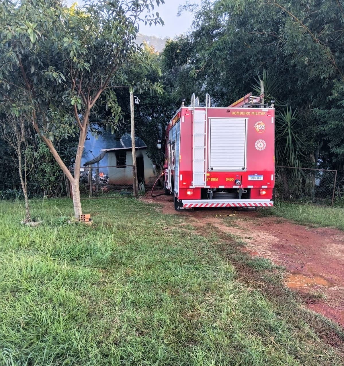 Tragédia em Chiapetta: Incêndio consome residência na saída para Inhacorá
