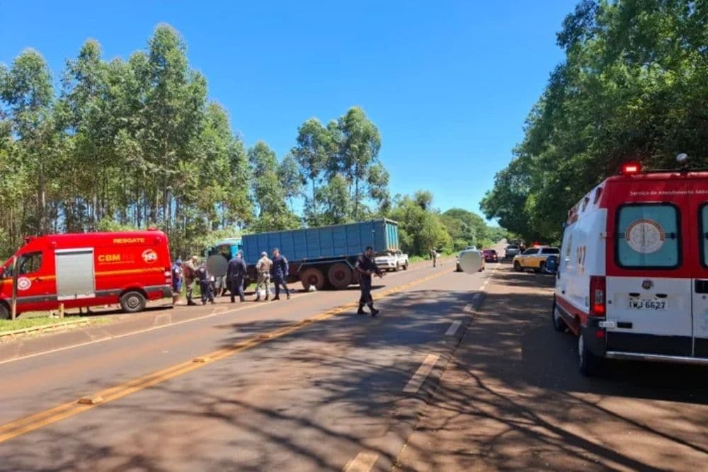 Motociclista morre após colisão com caminhão na RS-155, em Ijuí