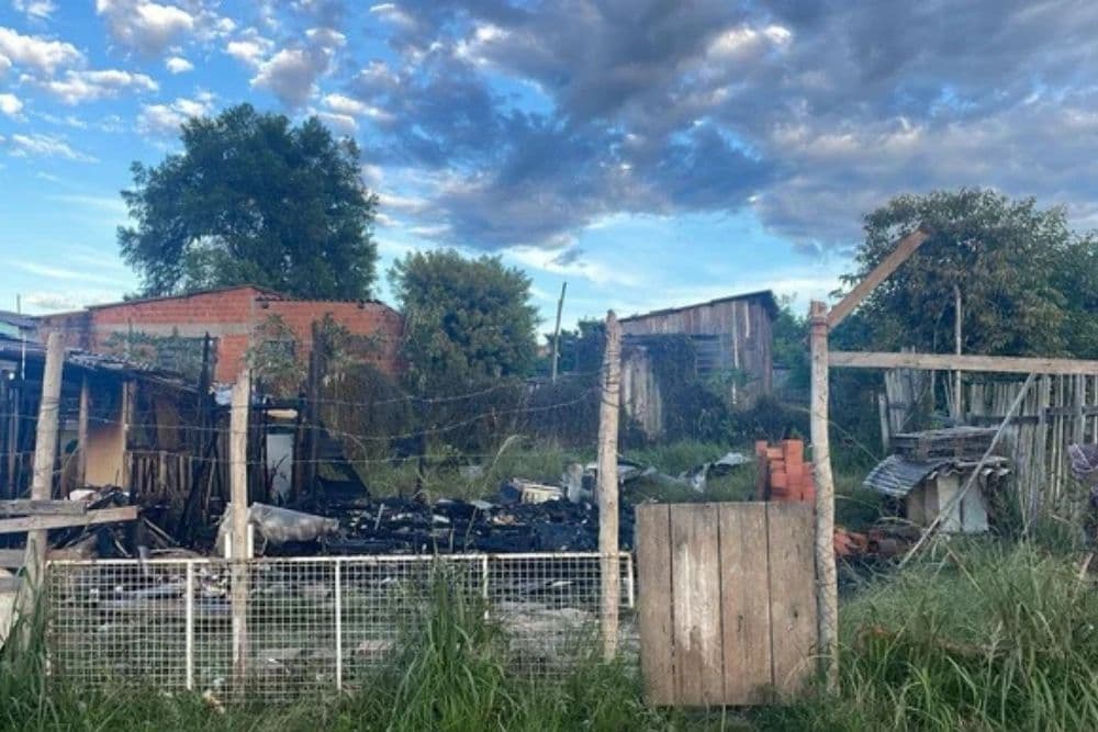 Casal e bebê morrem em incêndio que destruiu residência em Santa Maria