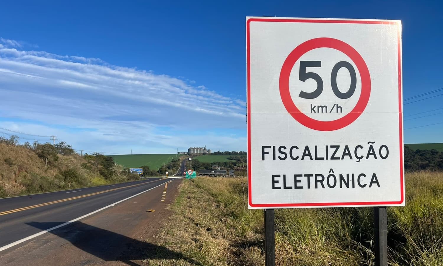 Instalação de controladores de velocidade avança no "Trevo da Morte" em Palmeira das Missões