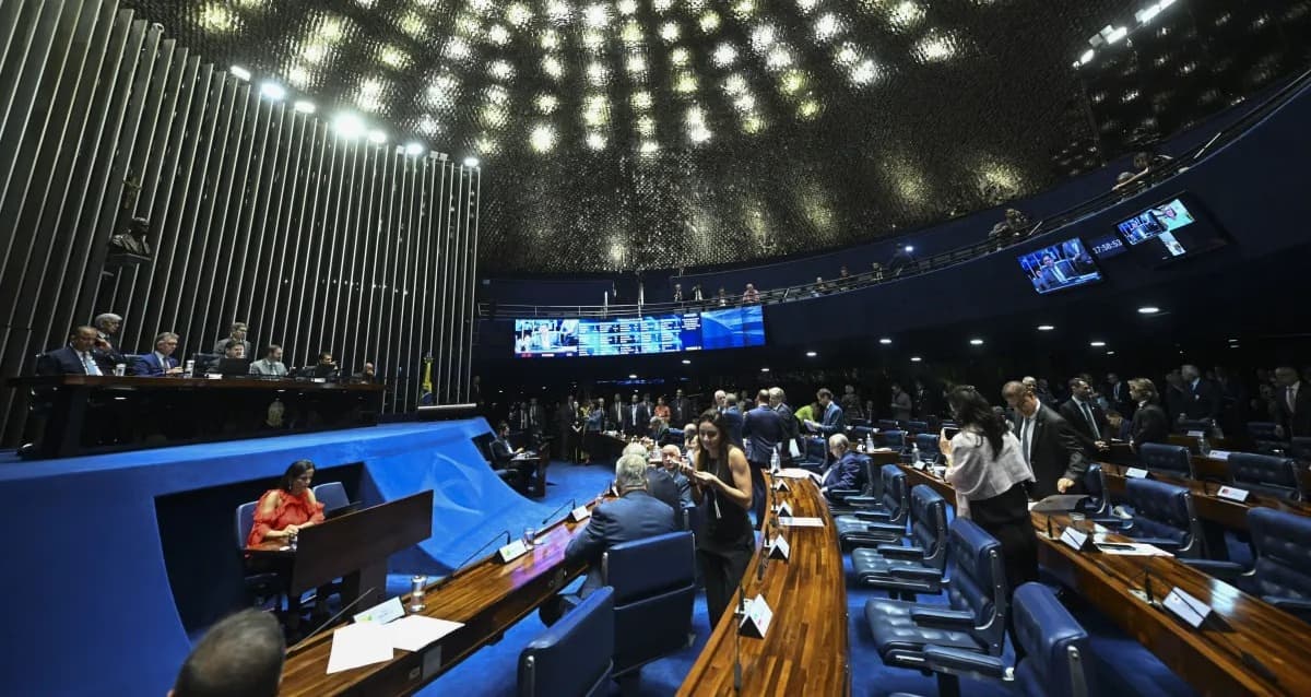 Senado aprova projeto que equipara misoginia ao racismo