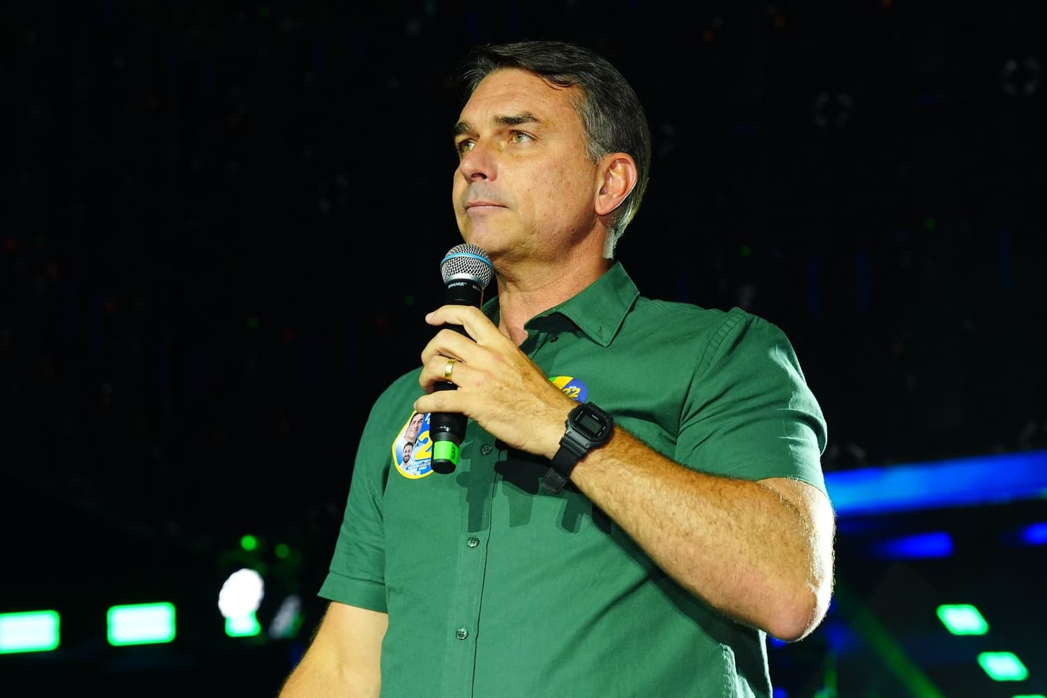 Contrariando Flávio Bolsonaro, PL reconhece vitória de Lula, mas pede esclarecimentos