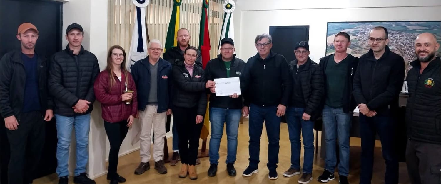 Prefeitura de São Martinho realiza entrega de recursos do Programa Mais Leite, Mais Renda