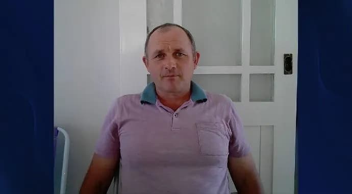 Trabalhador de 53 anos morre após ser atingido por galho na BR-386 em Pouso Novo