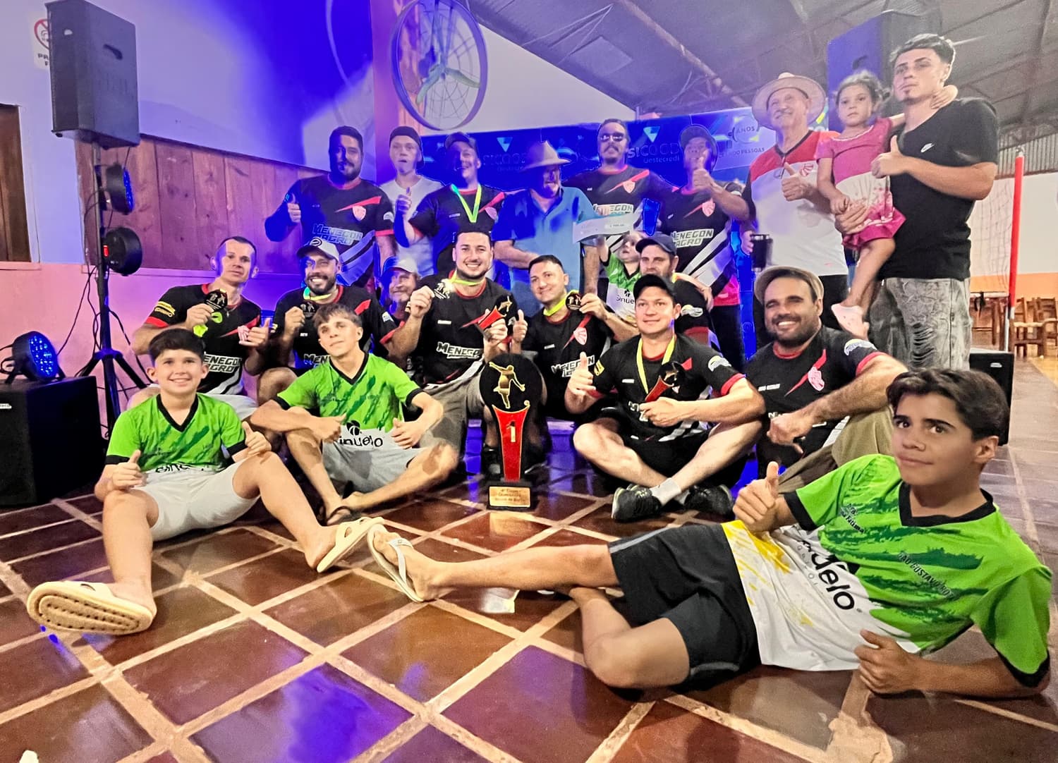 Aesa/Jonas Gás conquista o título da 4ª Copa Querência/Siccob de bocha, Pelé Peças/Paulo Serralheiro leva a Taça Blattcon