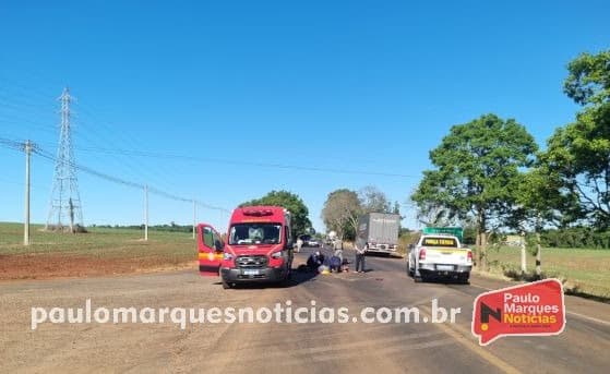 Idoso fica ferido em acidente entre moto e caminhonete na BR-472, em Três de Maio