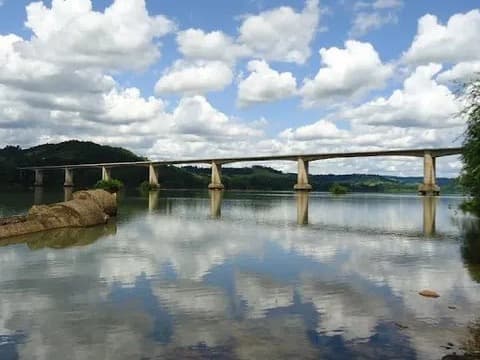 Ponte sobre o Rio Uruguai entre Iraí e Palmitos deverá passar por alargamento e reforço estrutural