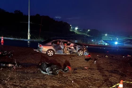 Três pessoas morrem em acidente envolvendo carro e duas motos em Marau