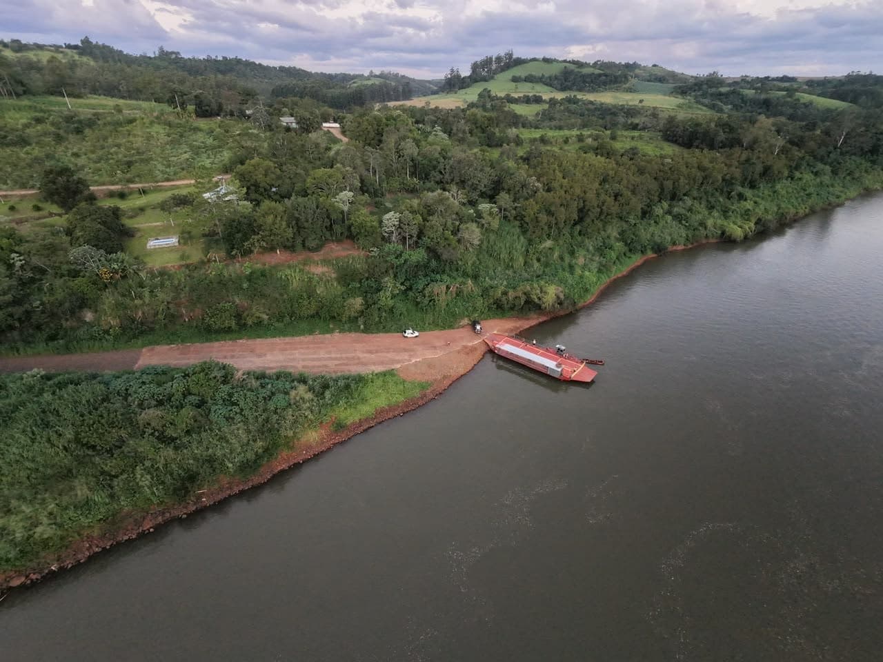Nível do Rio Uruguai volta a subir e suspende travessias de balsa na fronteira